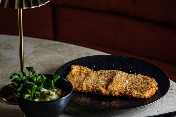 Sokmorzsás rántott sertéskaraj