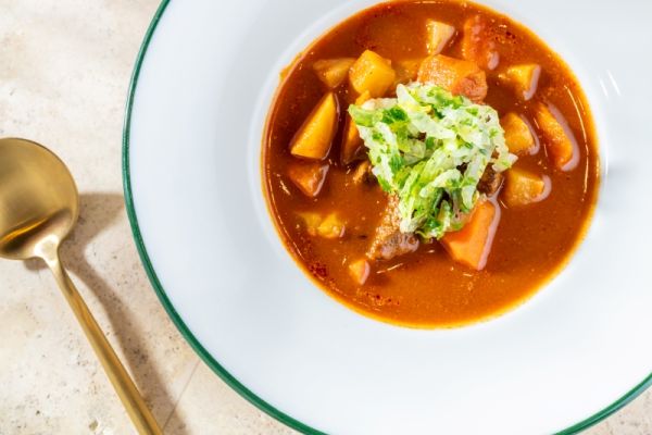 Gulyásleves Csipetkével